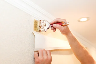Pose de papier peint au Verneil — revêtements muraux et toiles de verre